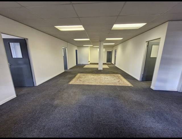 211M² OFFICE TO LET IN BARDENE